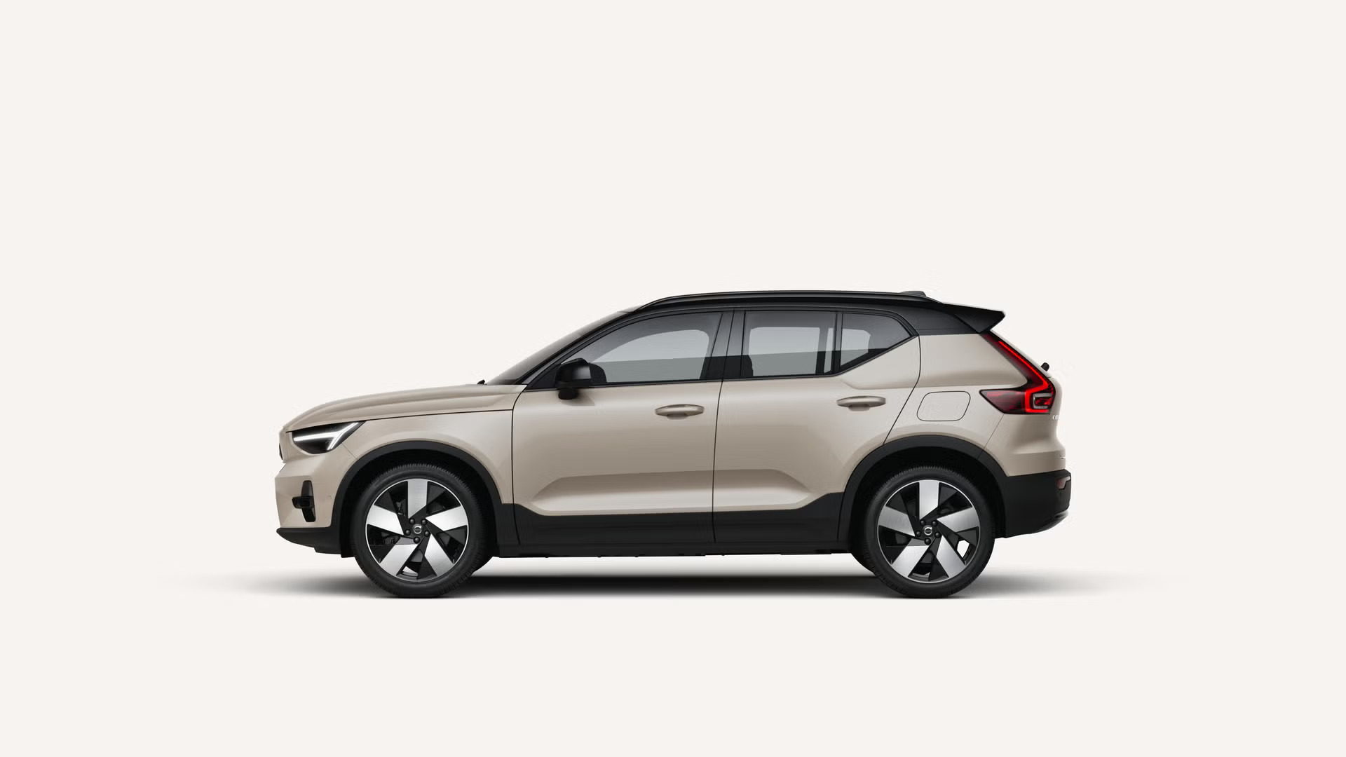 Volvo EX40 車身圖片